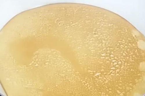 Почему блины в дырочку. Рецепт приготовления тонких блинов на кефире с дырочками: