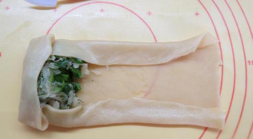 Хрустящие трубочки с капустой. Постные трубочки с капустой и зеленью