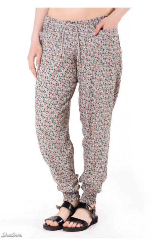 Модели женских брюк для полных. Стильные модели и фасоны брюк для полных женщин, с чем их лучше носить