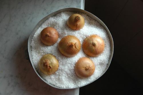 Печеный лук от прыщей. Печеный лук, но не для лечения прыщей