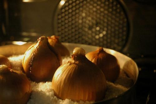 Печеный лук от прыщей. Печеный лук, но не для лечения прыщей