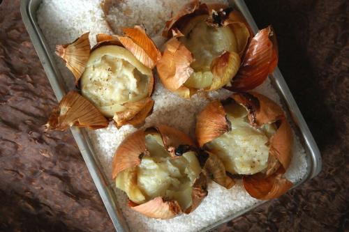 Печеный лук от прыщей. Печеный лук, но не для лечения прыщей