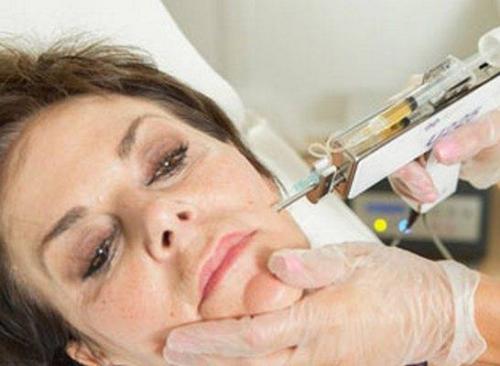 Как приготовить крем для лица в домашних условиях кому з.  2 Результативные рецепты от морщин 04