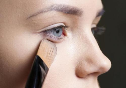 Как сделать консилер светлее. Зачем нужен консилер?