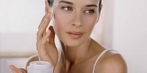 Шелушится кожа на лице, что делать. Что делать, если кожа на лице шелушится