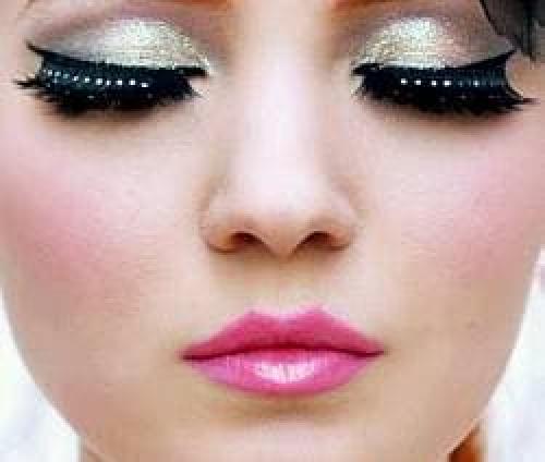 Как сделать кукле макияж. Макияж «Кукольные глаза» своими руками — секреты стильного мейк-апа 08 Как сделать кукле макияж. Макияж «Кукольные глаза» своими руками — секреты стильного мейк-апа 08