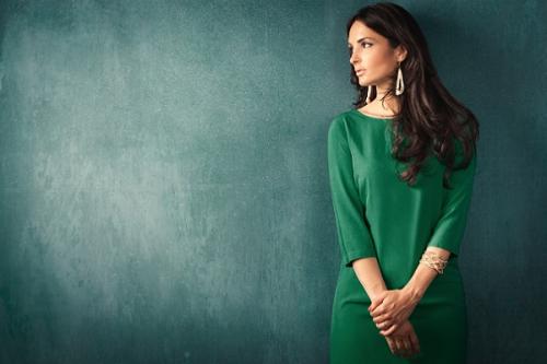 Макияж под зеленое платье для карих глаз. Пошаговая инструкция по созданию превосходного мейк-апа к зеленому наряду