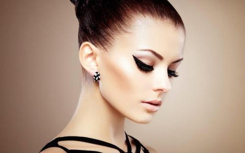 Макияж глаз для формы глаз. Макияж по типу проблемных глаз 08 Макияж глаз для формы глаз. Макияж по типу проблемных глаз 08