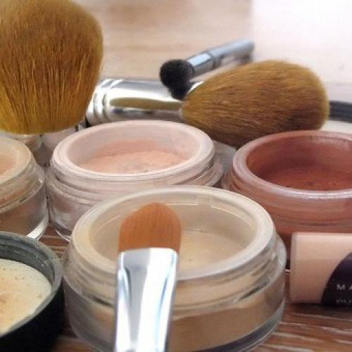 Какие функции выполняет пудра для лица. Виды и классификация