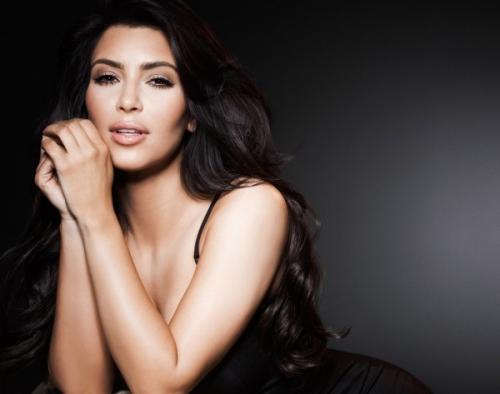 Макияж под черное гипюровое платье. Макияж под черное платье - красота и сексуальность в образе. Макияж под черное кружевное платье. Создаем макияж под черное платье для блондинок