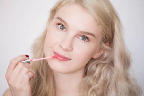 Легкий дневной макияж для голубых глаз. Макияж для голубоглазых на все случаи жизни 04