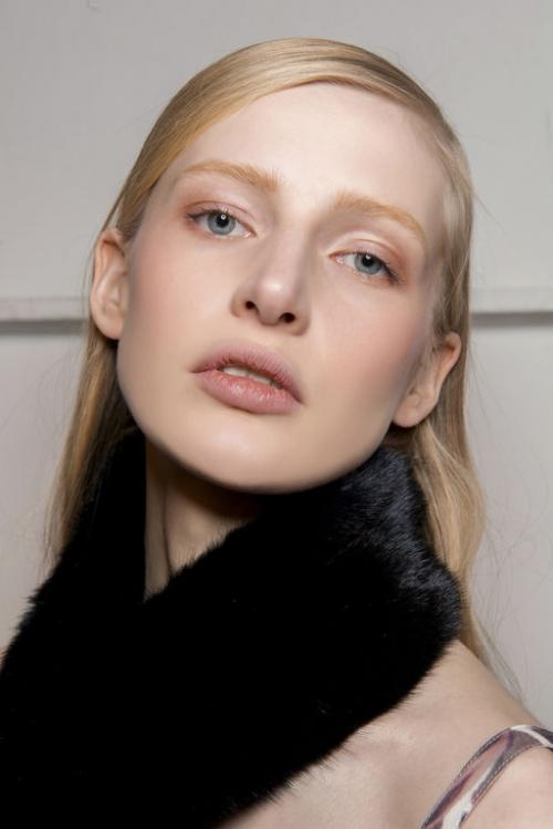 Легкий дневной макияж для голубых глаз. Макияж для голубоглазых на все случаи жизни 05