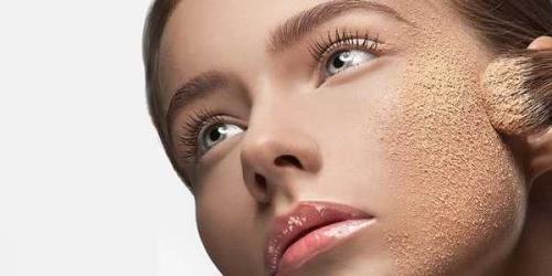 Пудра для жирной кожи. Какой должна быть лучшая пудра для жирной проблемной пористой кожи: мнение косметологов 01 Пудра для жирной кожи. Какой должна быть лучшая пудра для жирной проблемной пористой кожи: мнение косметологов 01