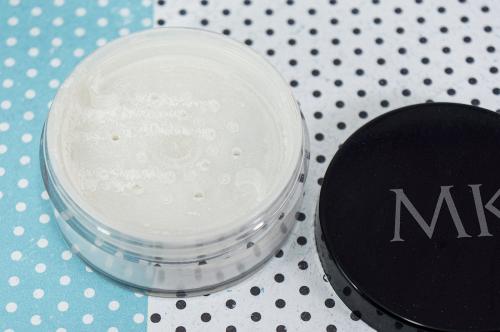 Транспарентная пудра топ. Лучшие прозрачные пудры: Make Up For Ever, Urban Decay, Mary Kay. Обзор