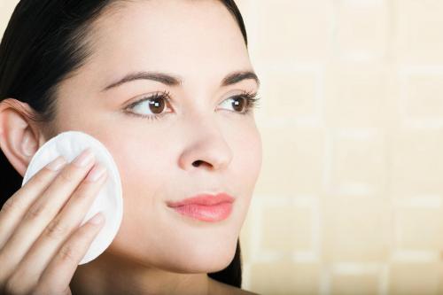 Как избавиться от сухости кожи?