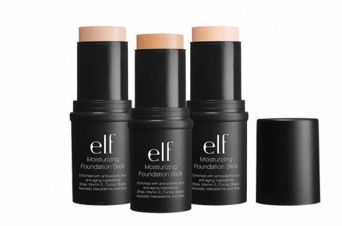 Нанесение тонального крема влажным спонжем. Основные тональные средства