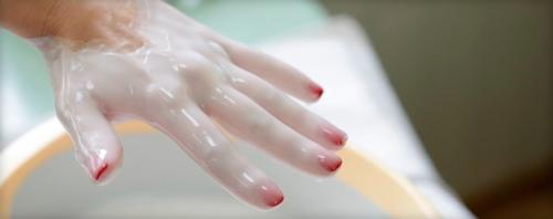 Как избавиться от сухости кожи рук. Лечение сильной сухости масками в домашних условиях