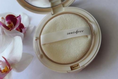 Пудра с спф. Солнцезащитная пудра с высоким SPF Innisfrее Mineral UV Whitening Pact SPF50+/PA+++