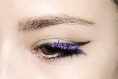 Фиолетовая тушь марки. Фиолетовая тушь для ресниц