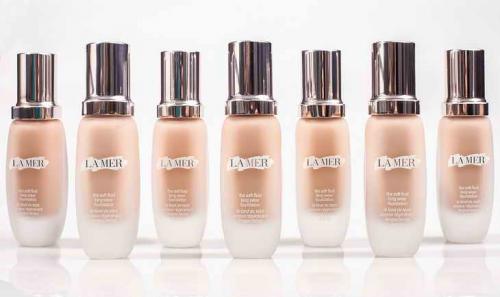 Нанесение тонального крема влажным спонжем. Основные тональные средства