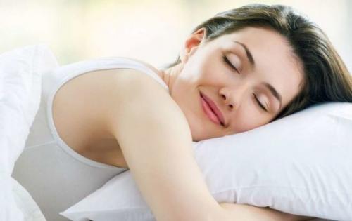 Желтые круги вокруг глаз у женщин. Как убрать?