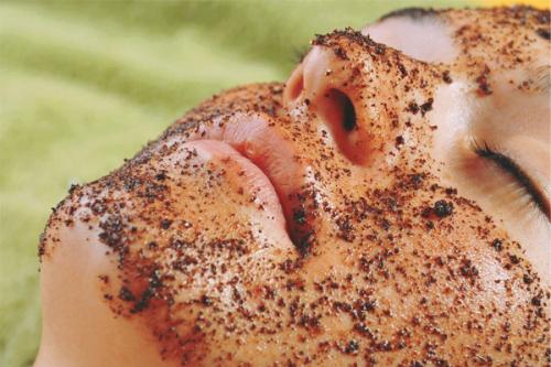 Изготовление скраба в домашних условиях. Изготовление и использование скраба для лица в домашних условиях