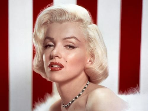 Макияж под красное платье. Макияж к красному платью 09