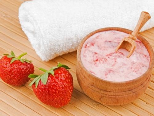 Маска для лица из клубники в домашних условиях от морщин. Польза клубники в масках для лица