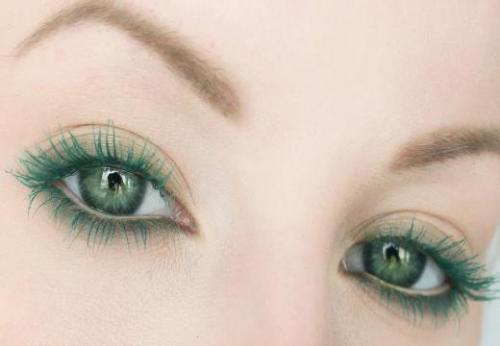 Темно зеленая тушь для ресниц. Зеленая тушь для ресниц в разных видах макияжа