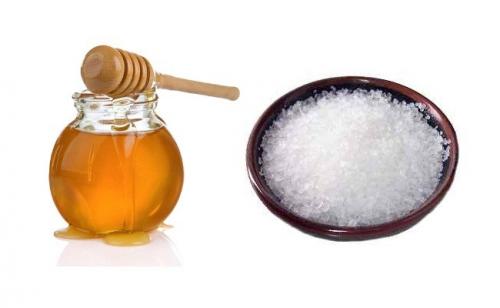 Скраб из меда и соли для бани. Мед с солью для бани