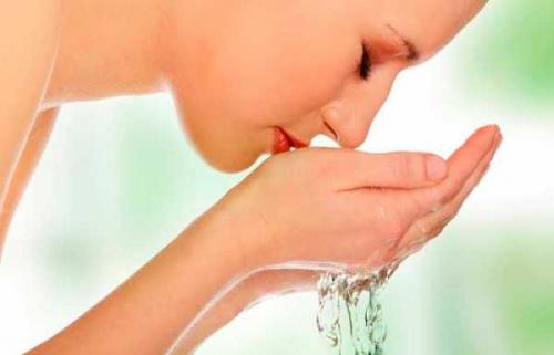 Как смыть водостойкую тушь в домашних условиях. Как в домашних условиях смыть водостойкую тушь с глаз быстро и безопасно? 06