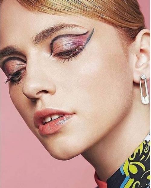 Оранжевая тушь для ресниц. Макияж с бордовой тушью для ресниц: 13 идей