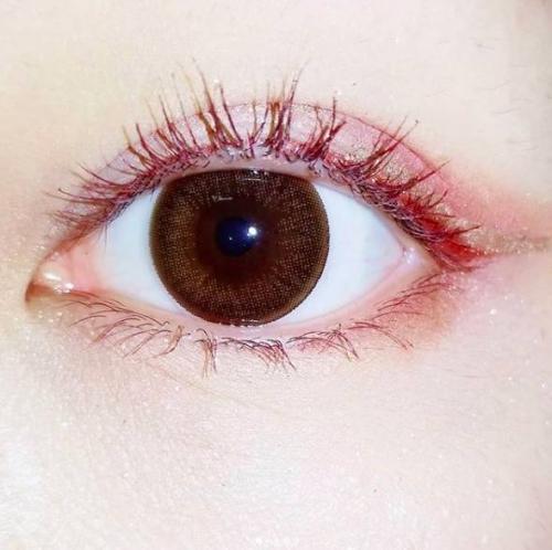 Оранжевая тушь для ресниц. Макияж с бордовой тушью для ресниц: 13 идей