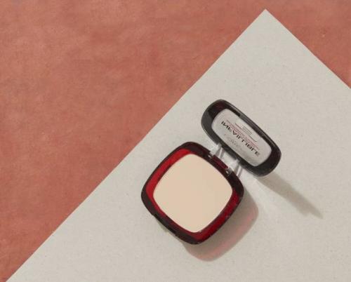 Крем пудра для сухой кожи. Что лучше: пудра или тональный крем?