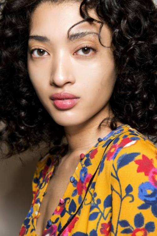 Вечерний макияж для карих глаз и темных волос. Макияж для смуглой кожи и карих глаз