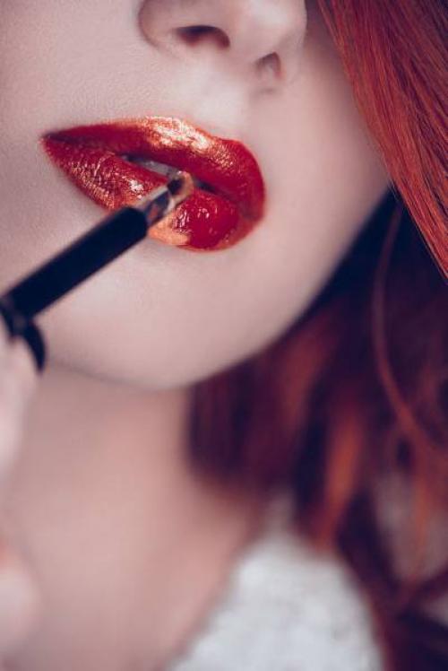 Блеск для губ. Как правильно наносить Блеск для губ?