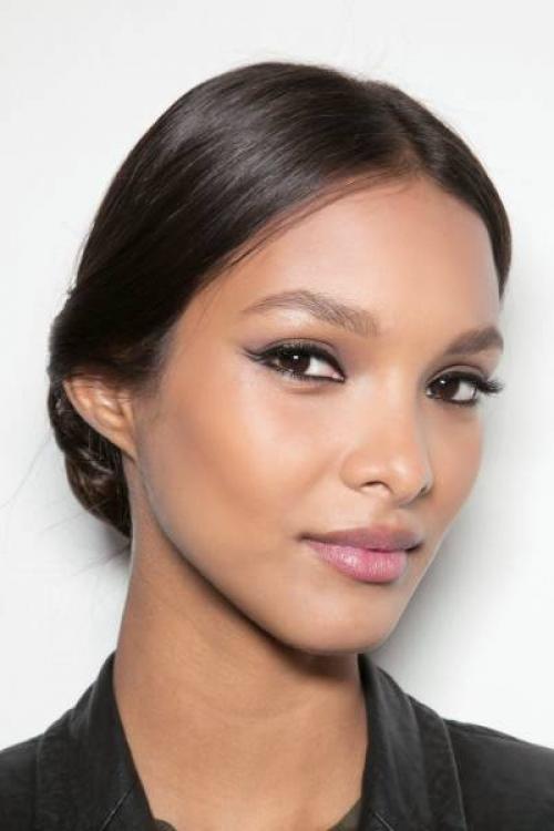 Вечерний макияж для карих глаз и темных волос. Макияж для смуглой кожи и карих глаз