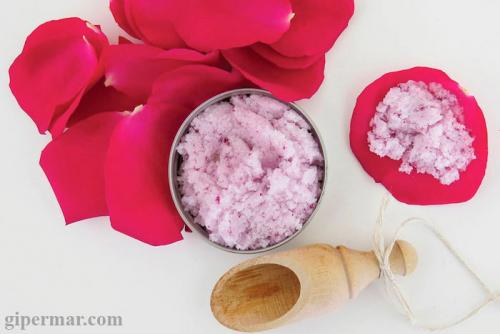 Скраб из лепестков роз. 5 удивительных скрабов, которые можно сделать своими руками
