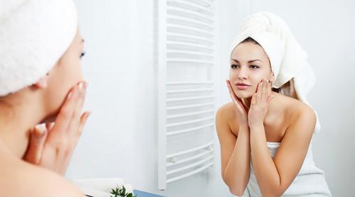 Как ухаживать за сухой кожей лица в домашних условиях после 30 лет. Как сохранить молодость кожи лица