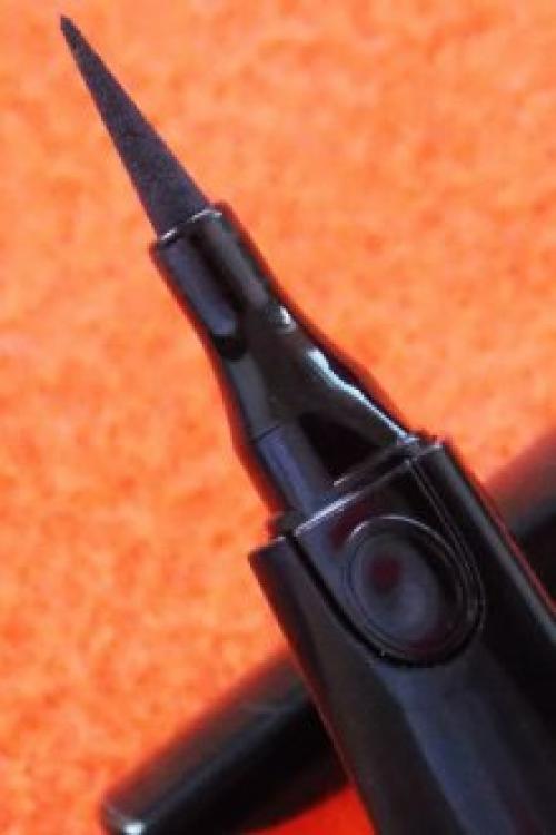 Подводка для глаз мейкап. 4 вида подводок для глаз