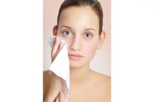 Лучшие средства для жирной кожи лица. Характеристики жирной кожи