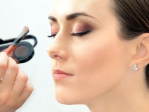 Макияж для приподнятых уголков глаз. Макияж для опущенных уголков глаз 04