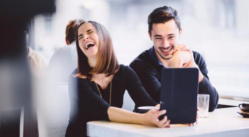 Как осенью поднять себе настроение. 10 способов поднять настроение осенью 10