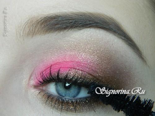 Макияж к розовому платью. Эффектный макияж под розовое платье: урок пошагово с фото 12