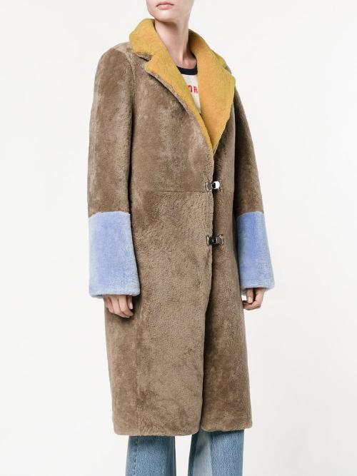 Модные искусственные шубы-2020. Определяемся с мехом