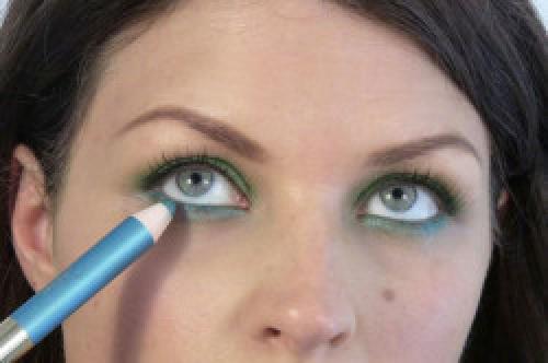 Макияж для синего платья. Вечерний макияж под синее платье 10