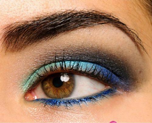 Вечерний макияж для карих глаз. Пошаговая инструкция макияжа глаз «Голубое сияние»