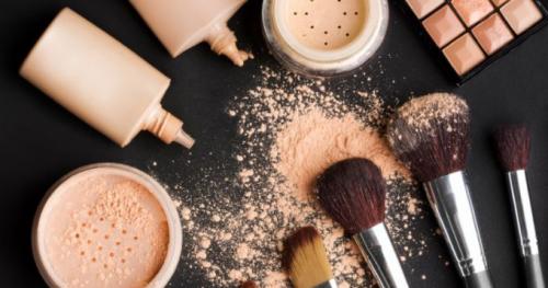 Тональный крем и пудра вместе. Как сочетаются тональный крем и пудра