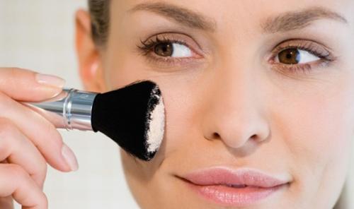 Что лучше для жирной кожи тональный крем или пудра. Что лучше: пудра или тональный крем? 17 Что лучше для жирной кожи тональный крем или пудра. Что лучше: пудра или тональный крем? 17