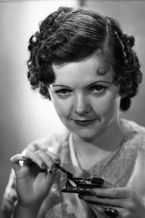 Тушь для ресниц кто придумал. Хлопай ресницами: история появления туши 04 Тушь для ресниц кто придумал. Хлопай ресницами: история появления туши 04